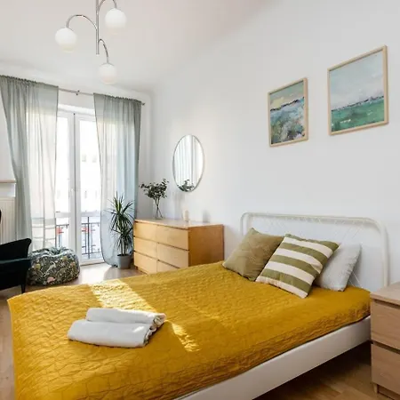 Coriander Center Apartment *