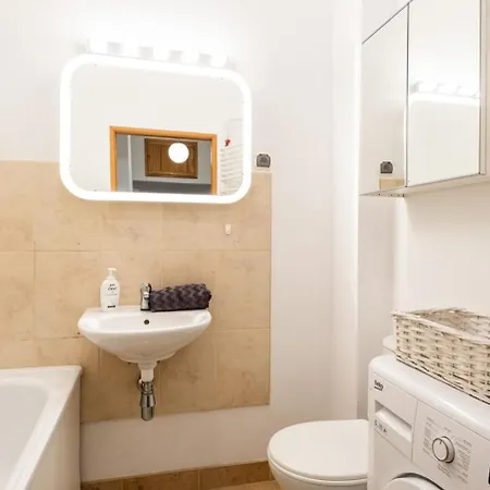 Coriander Center Lägenhet Warszawa